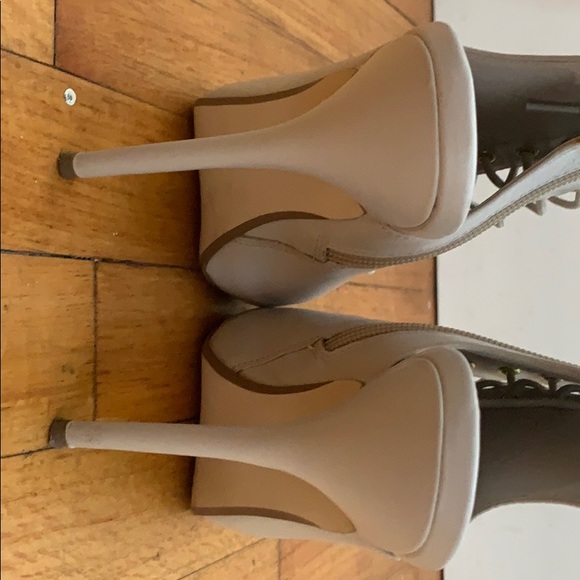 Lace up heels - Picture 4 of 5